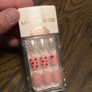 Dashing Diva MagicPress Short Press-On Nails - Pink and Red Hearts